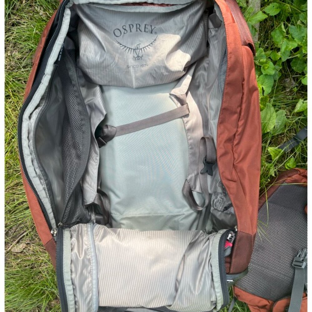 Osprey Meridian Wheeled Convertible Rolling Backpack 22 inch with dayback, 60L - Picture 7 of 16